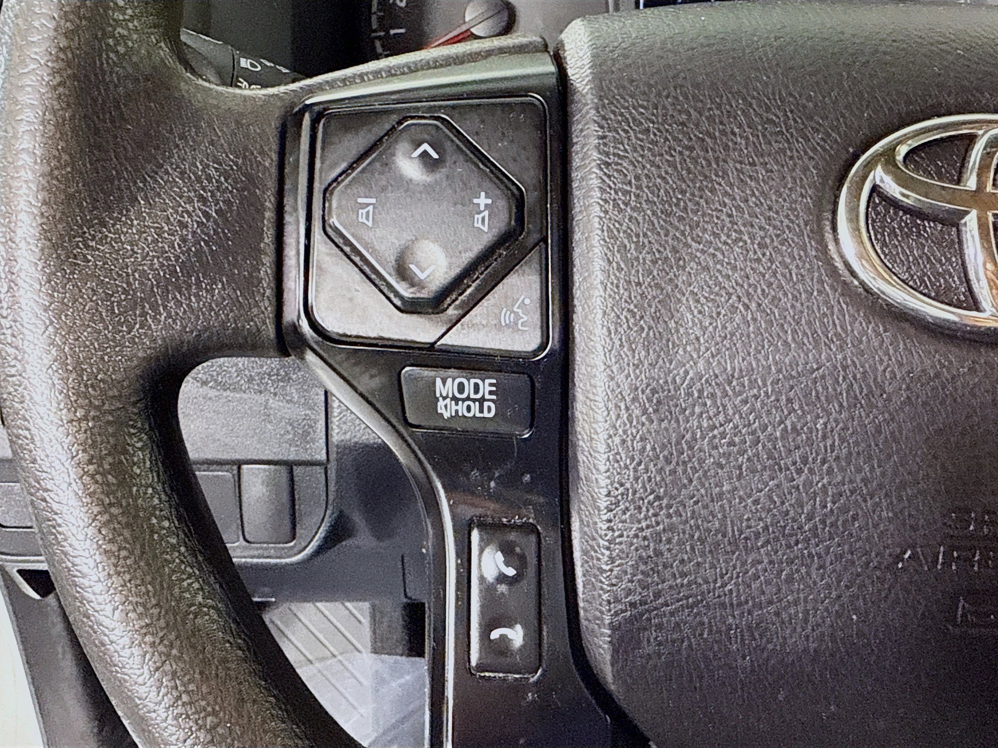 Used 2022 Toyota Tacoma SR image 14