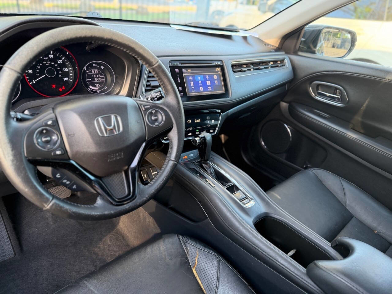 Used 2016 Honda HR-V EX-L image 11