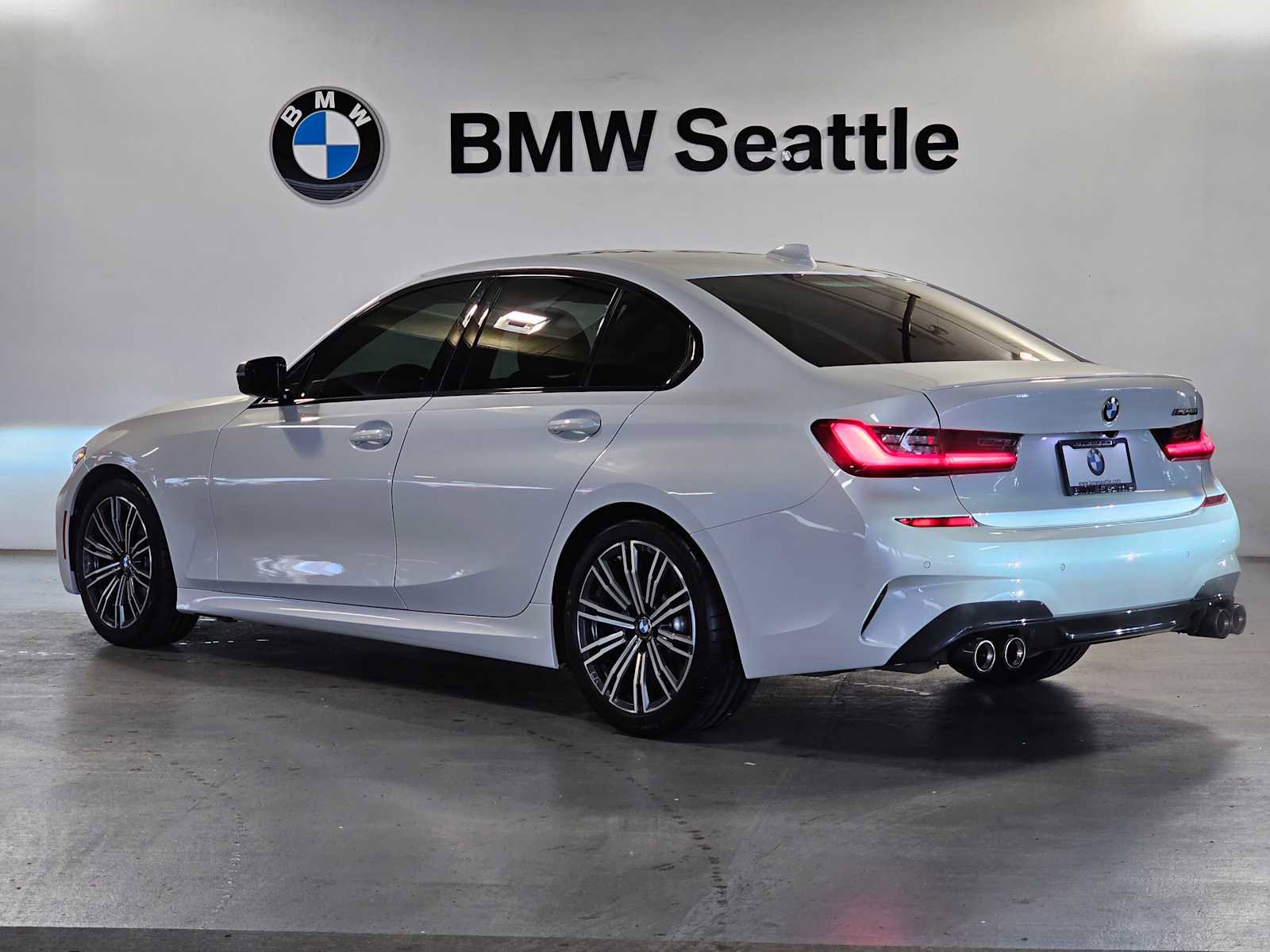 Used 2021 BMW M340i image 4