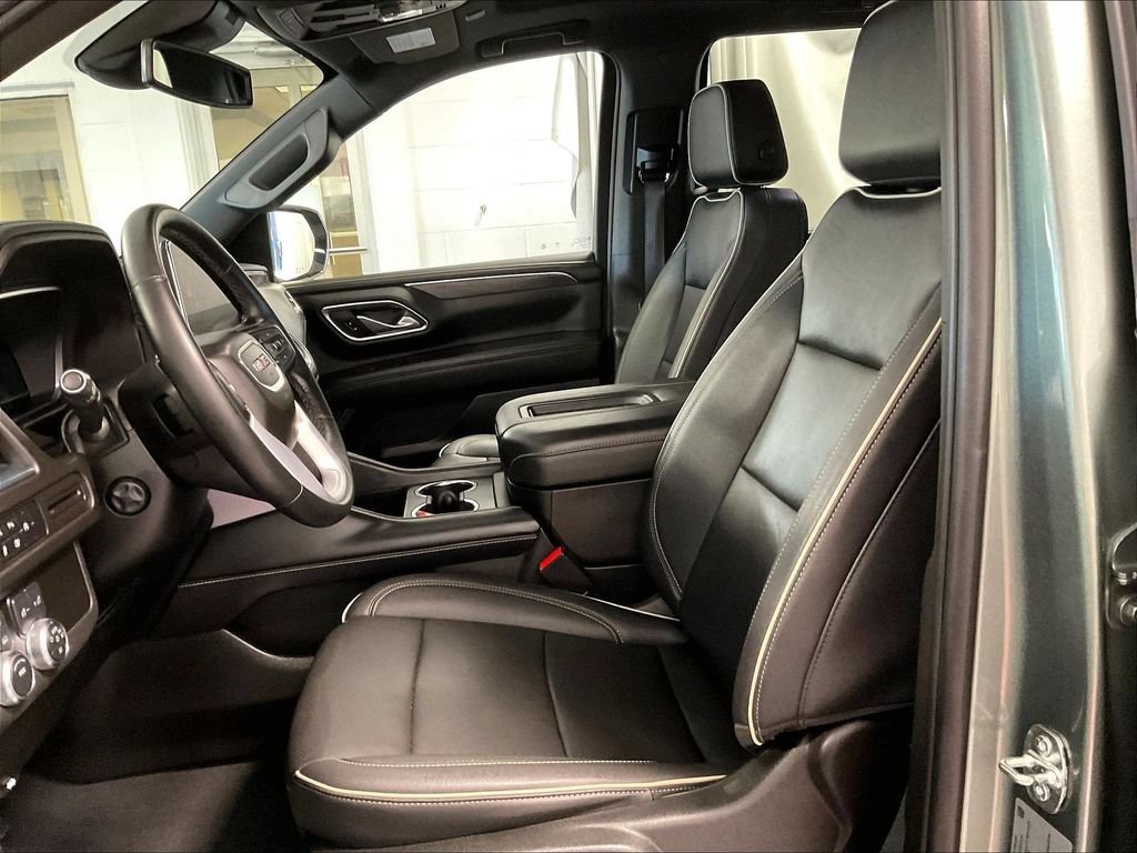 Used 2023 GMC Yukon SLT w/ SLT Premium Package AWD/4WD image 10