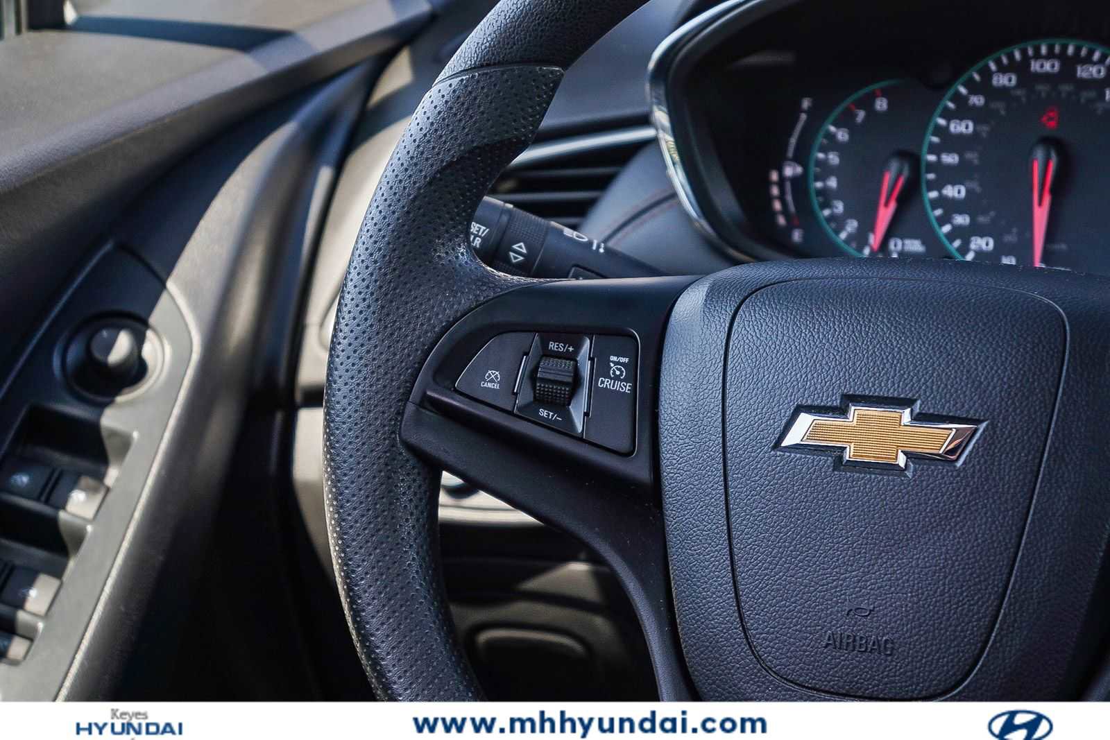 Used 2020 Chevrolet Trax LS w/ Tint and Cruise Package FWD image 16