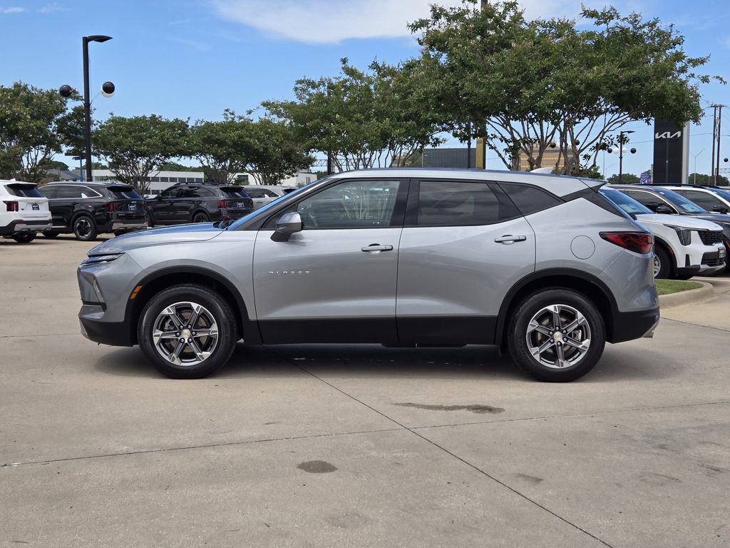 Used 2023 Chevrolet Blazer LT w/ Driver Confidence Package AWD/4WD image 11