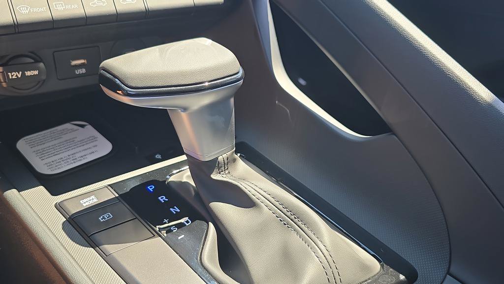 New 2026 Hyundai Elantra Sport FWD image 22