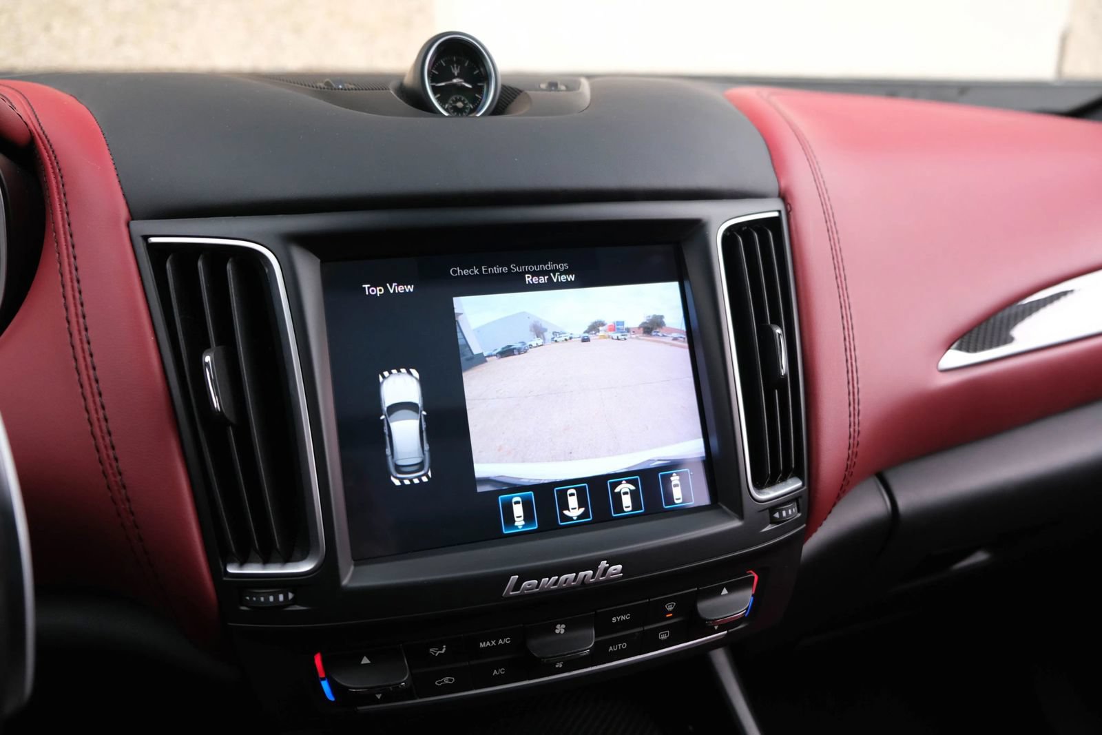 Used 2017 Maserati Levante S AWD/4WD image 39