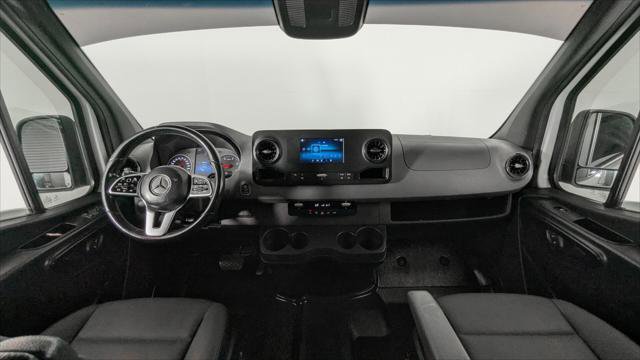 Used 2022 Mercedes-Benz Sprinter 2500 image 17