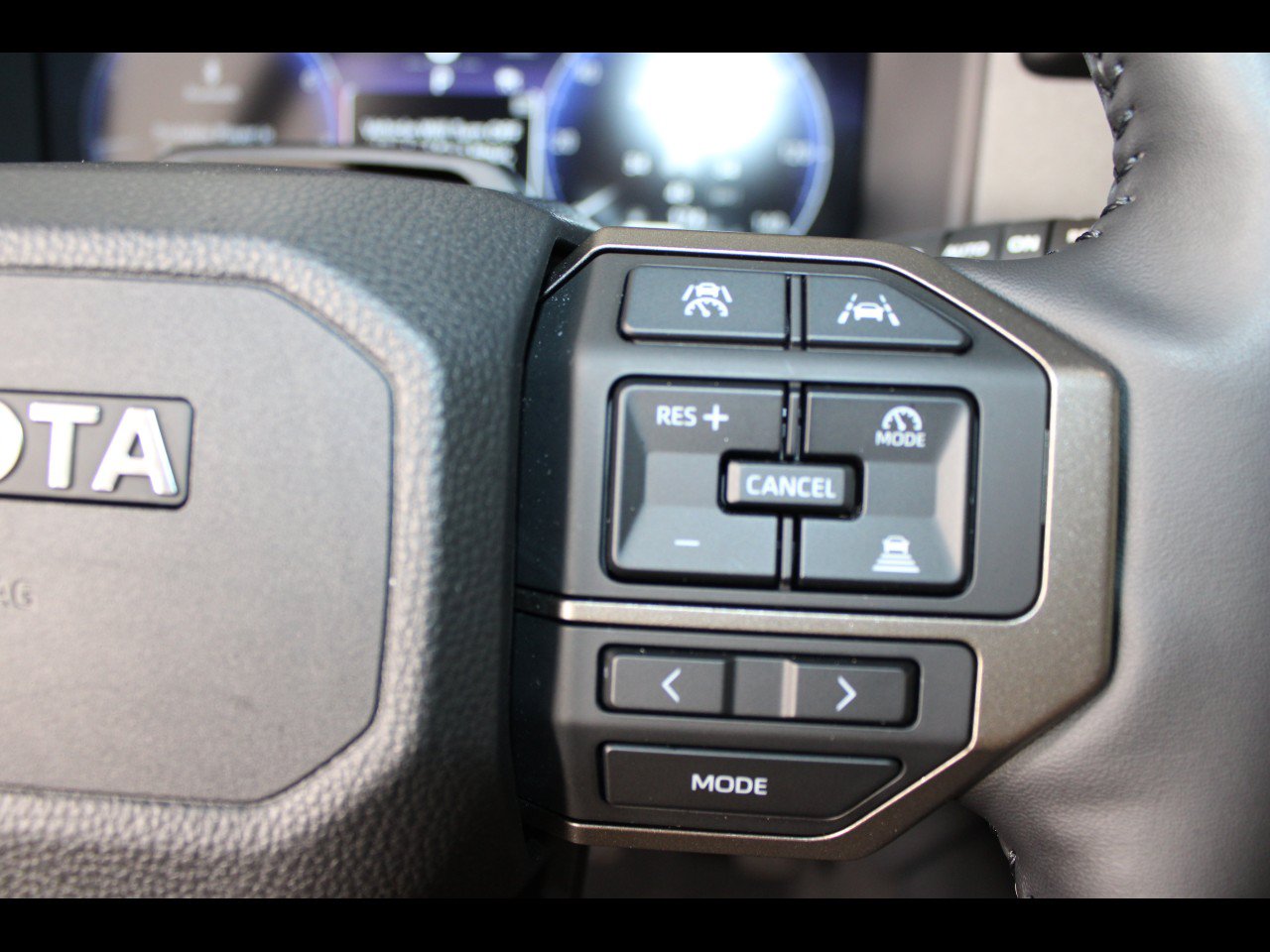 Used 2025 Toyota Land Cruiser w/ Premium Package AWD/4WD image 23
