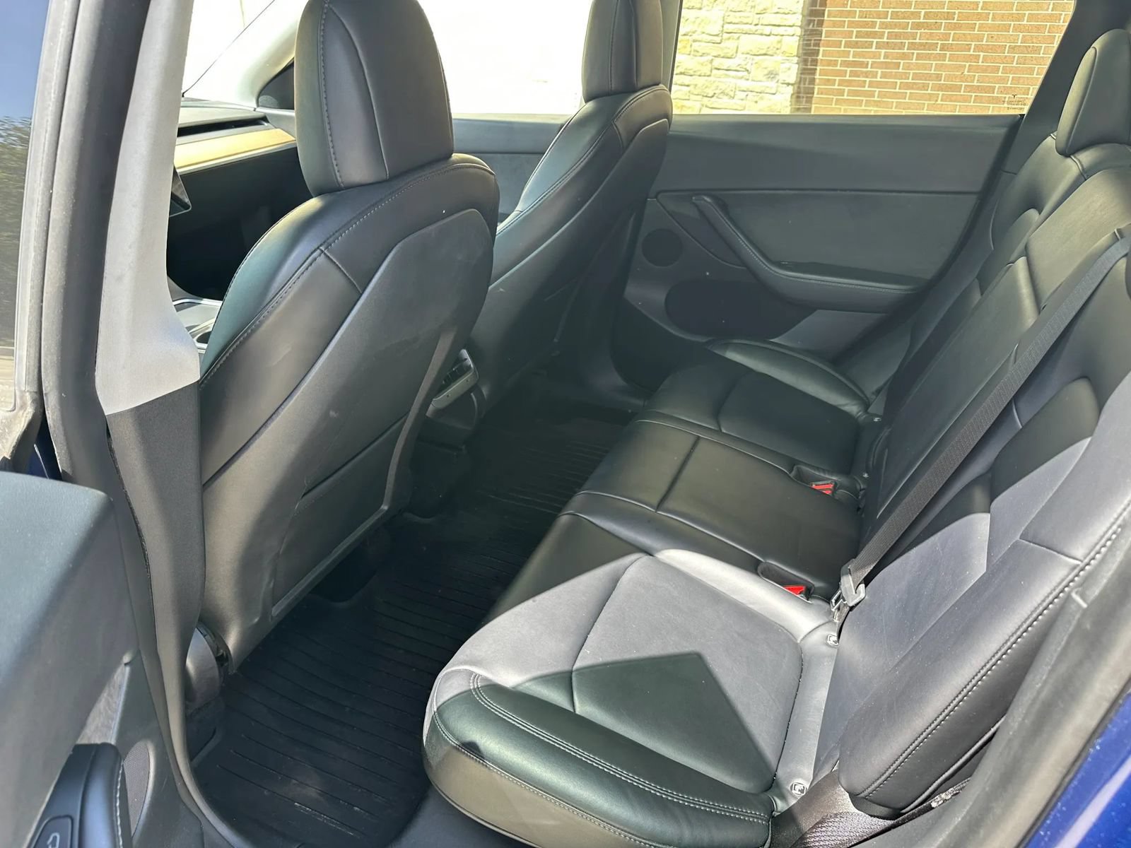 Used 2022 Tesla Model Y Long Range AWD/4WD image 8