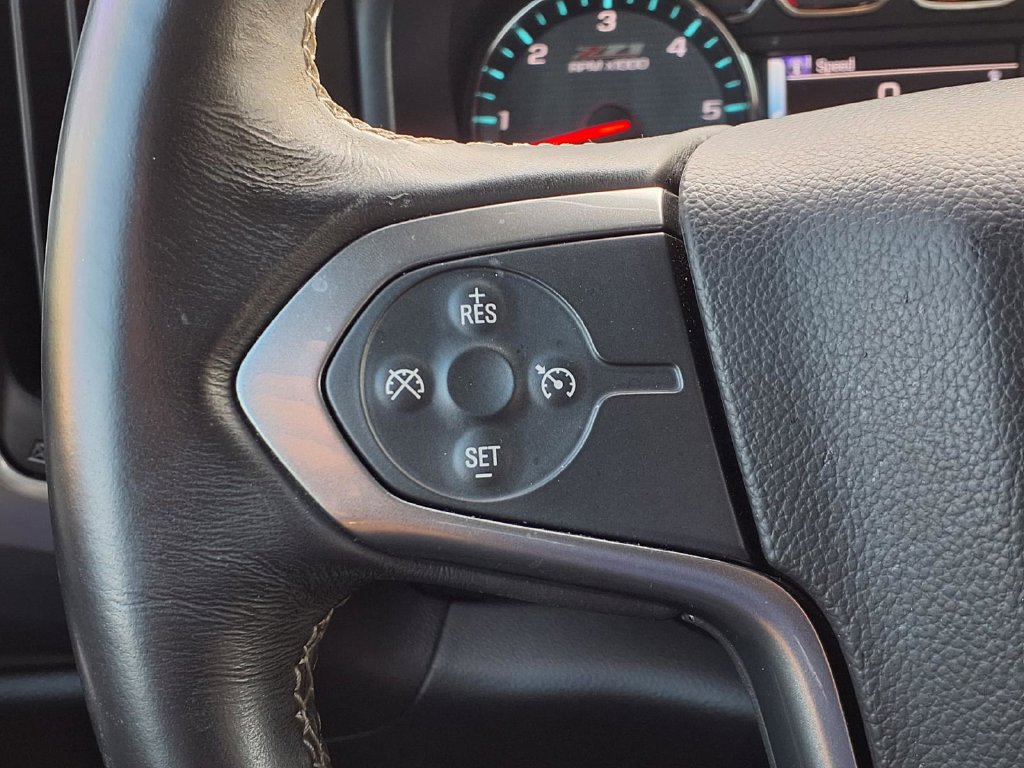 Used 2018 Chevrolet Silverado 1500 LT w/ All Star Edition AWD/4WD image 13