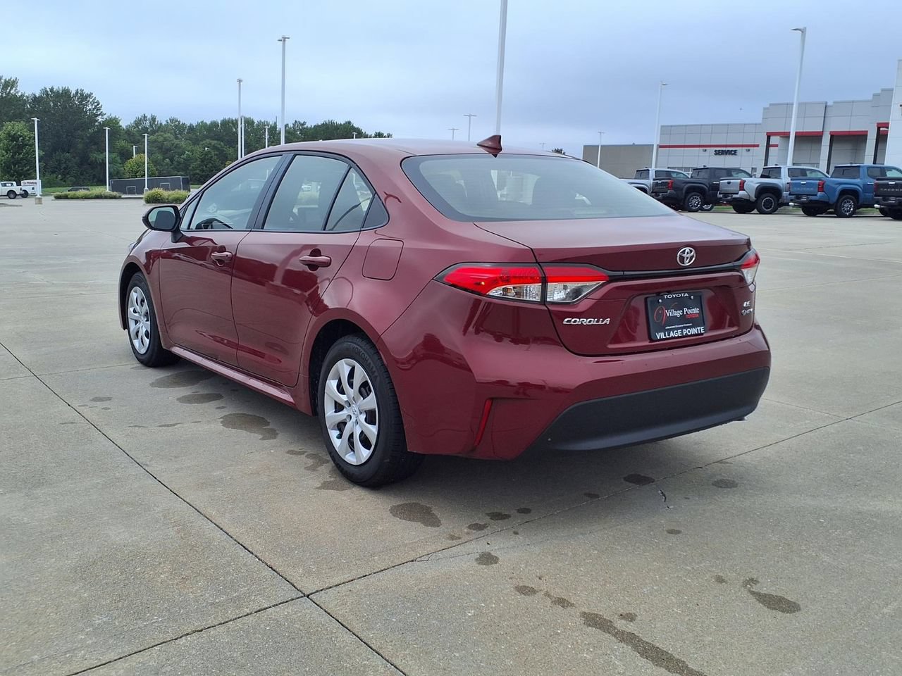 Used 2026 Toyota Corolla LE FWD image 3