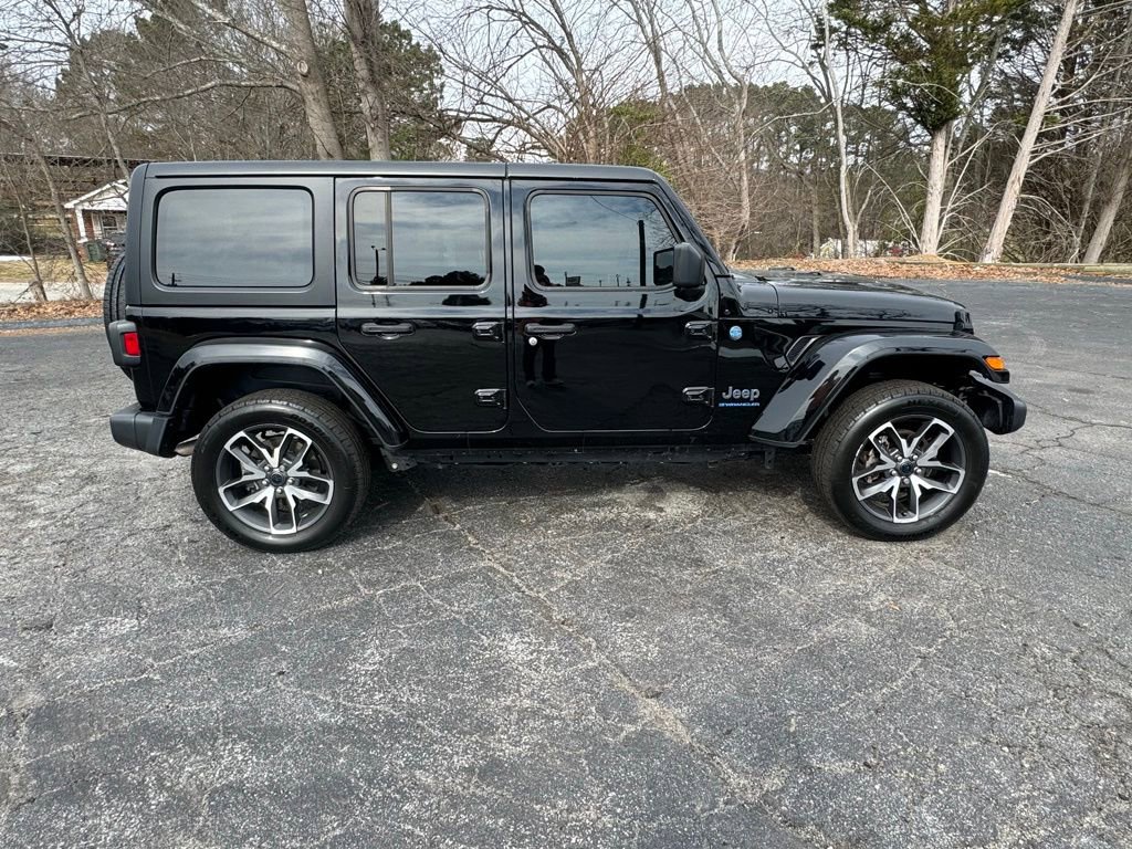 Used 2024 Jeep Wrangler Unlimited w/ Convenience Group image 8