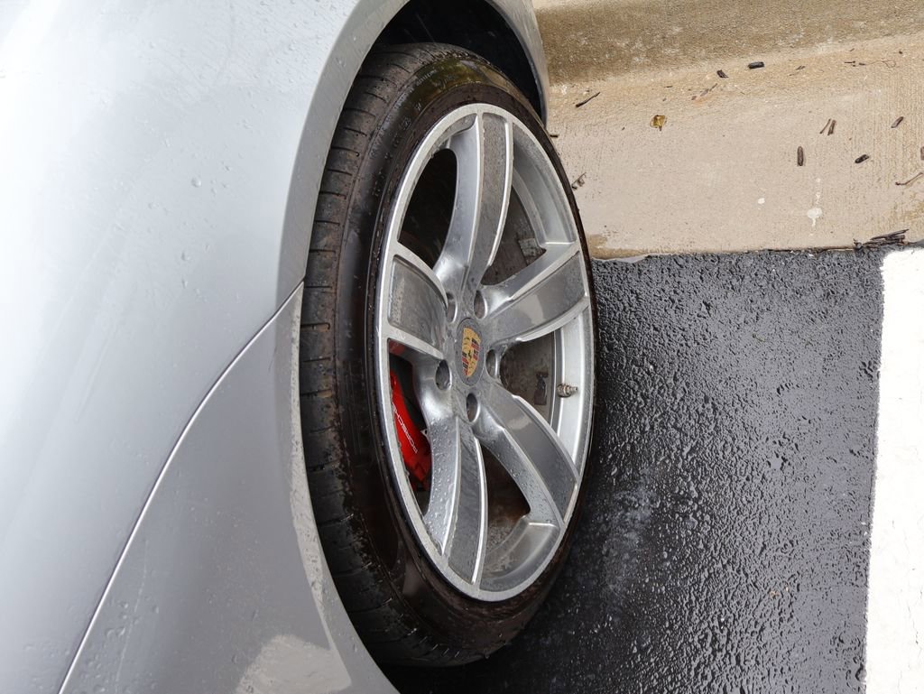 Used 2018 Porsche 718 Cayman S RWD image 20