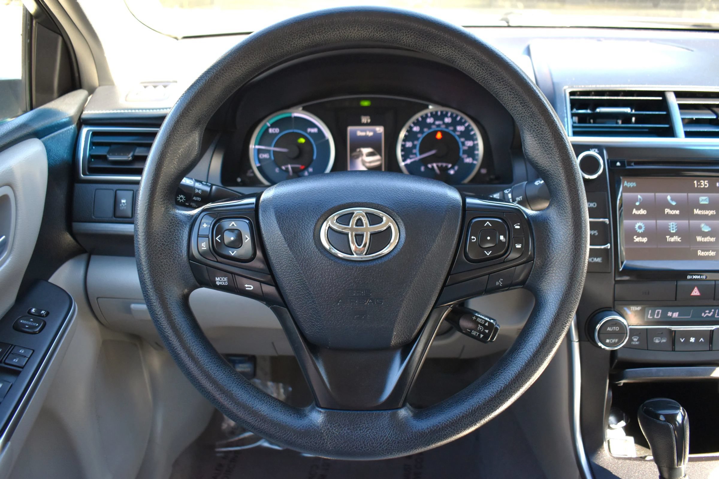 Used 2016 Toyota Camry LE FWD image 14
