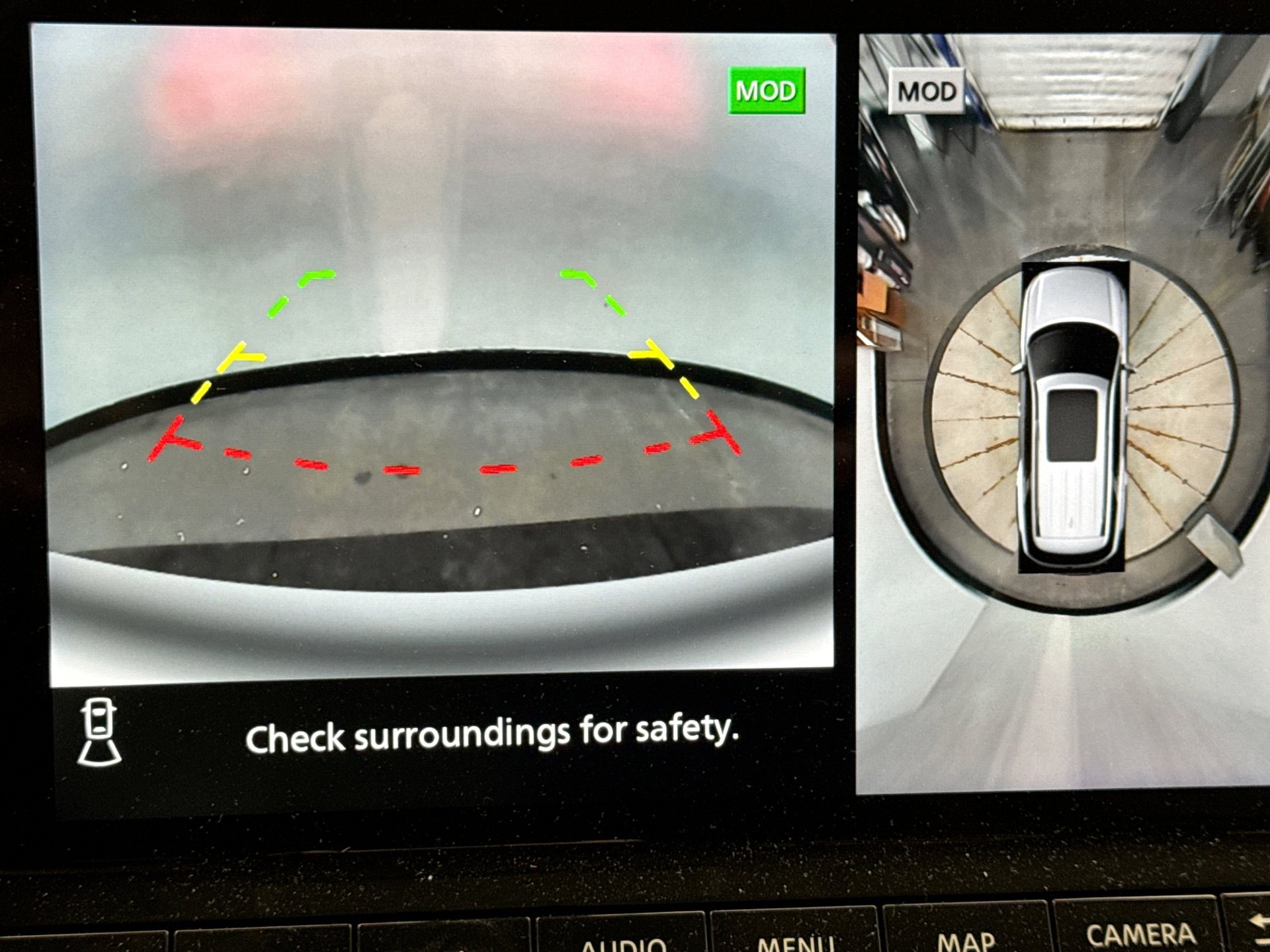 Used 2023 Nissan Pathfinder SL image 16