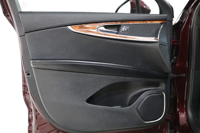 Used 2019 Lincoln Nautilus Select AWD/4WD image 20