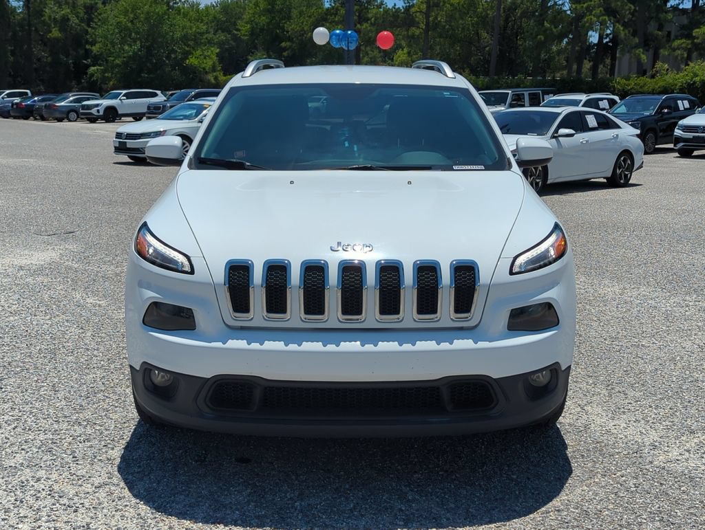 Used 2017 Jeep Cherokee Latitude FWD image 10
