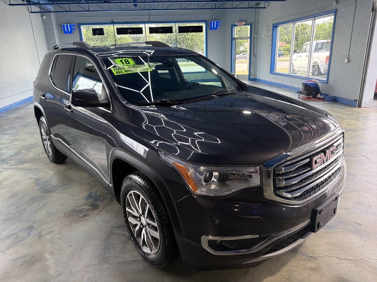 Used 2019 GMC Acadia SLE w/ GMC Pro Grade Package AWD/4WD image 7