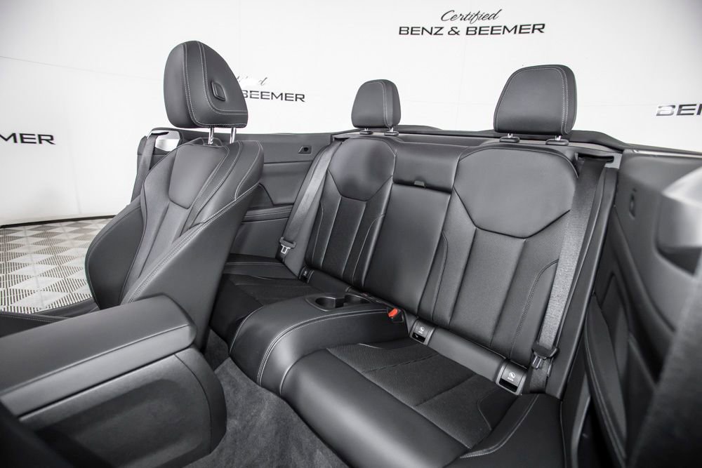 Used 2023 BMW M440i Convertible w/ Premium Package image 17
