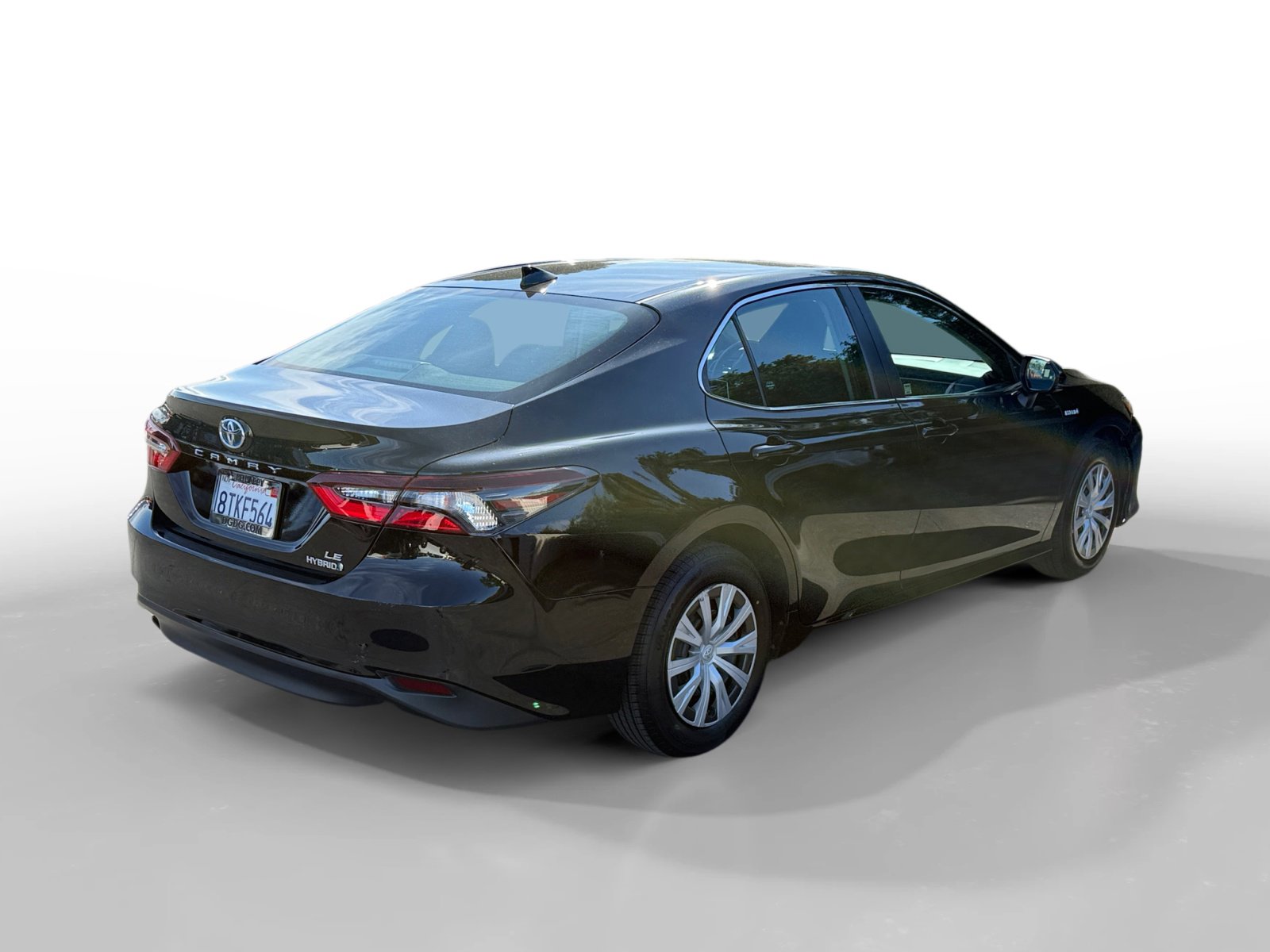 Used 2021 Toyota Camry LE FWD image 5