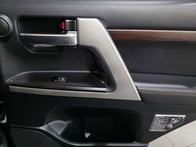 Used 2021 Toyota Land Cruiser Heritage Edition image 12