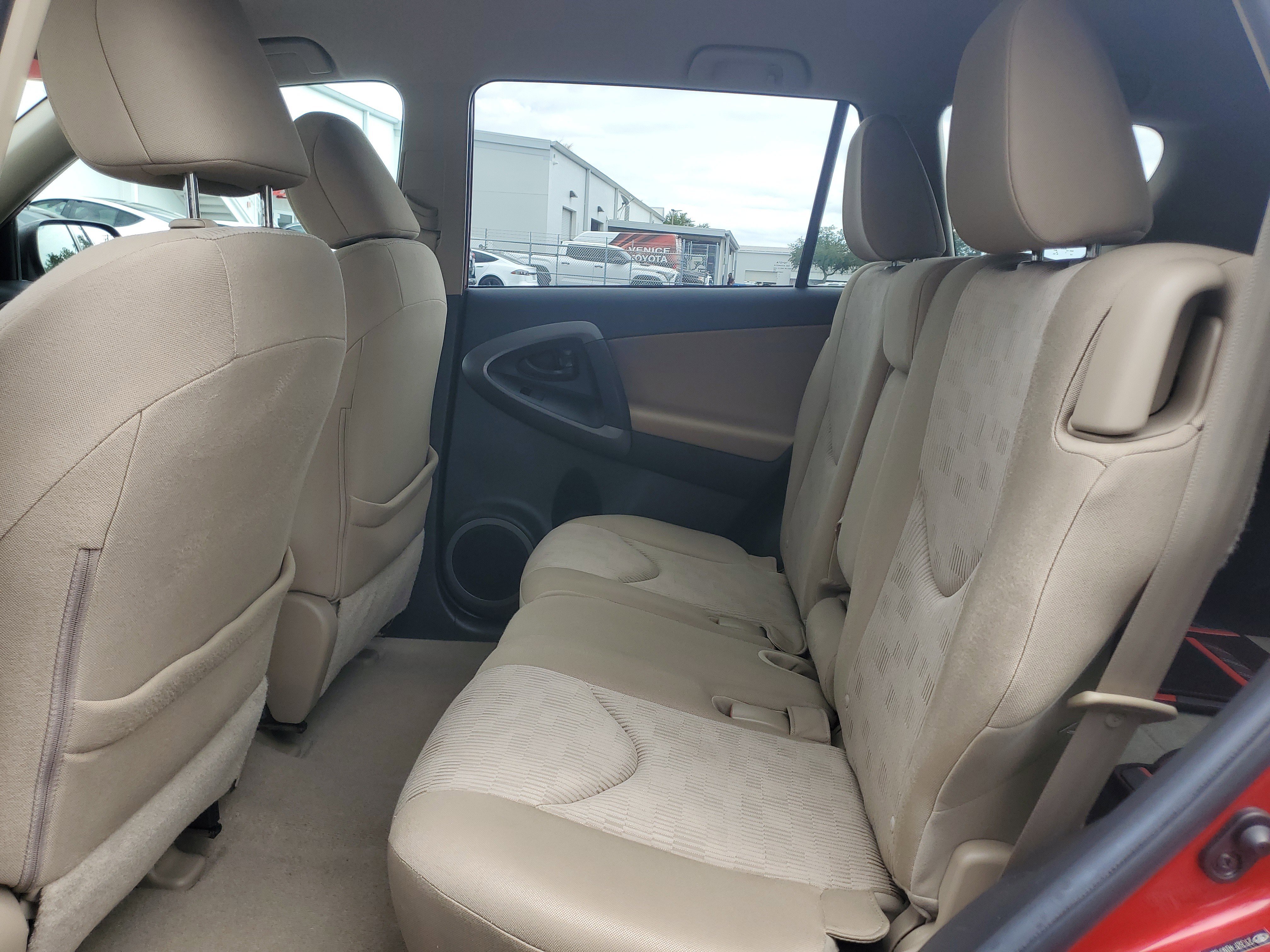 Used 2012 Toyota RAV4 FWD w/ Value Pkg image 11