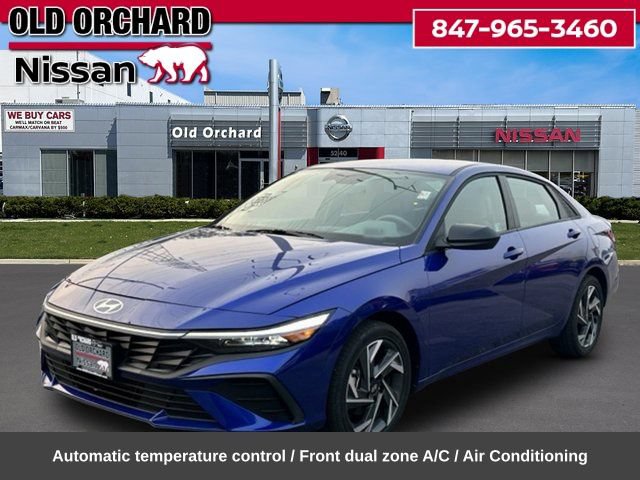 Used 2025 Hyundai Elantra SEL FWD image 1