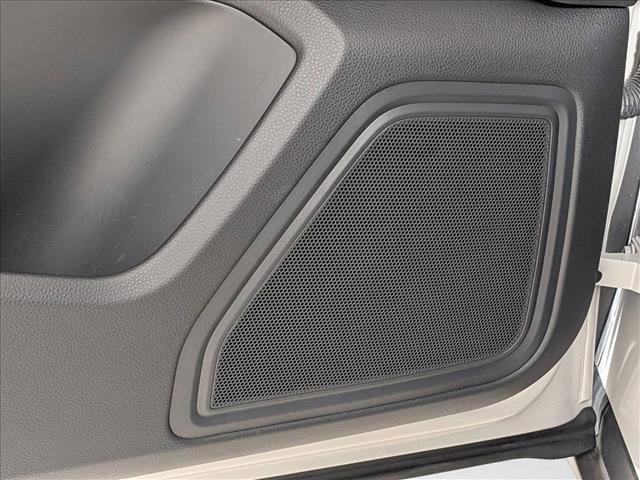 Certified 2022 Porsche Macan image 14