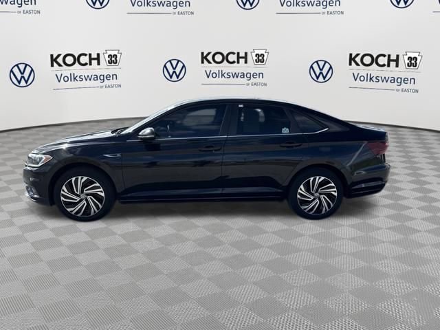 Used 2021 Volkswagen Jetta SEL Premium image 4