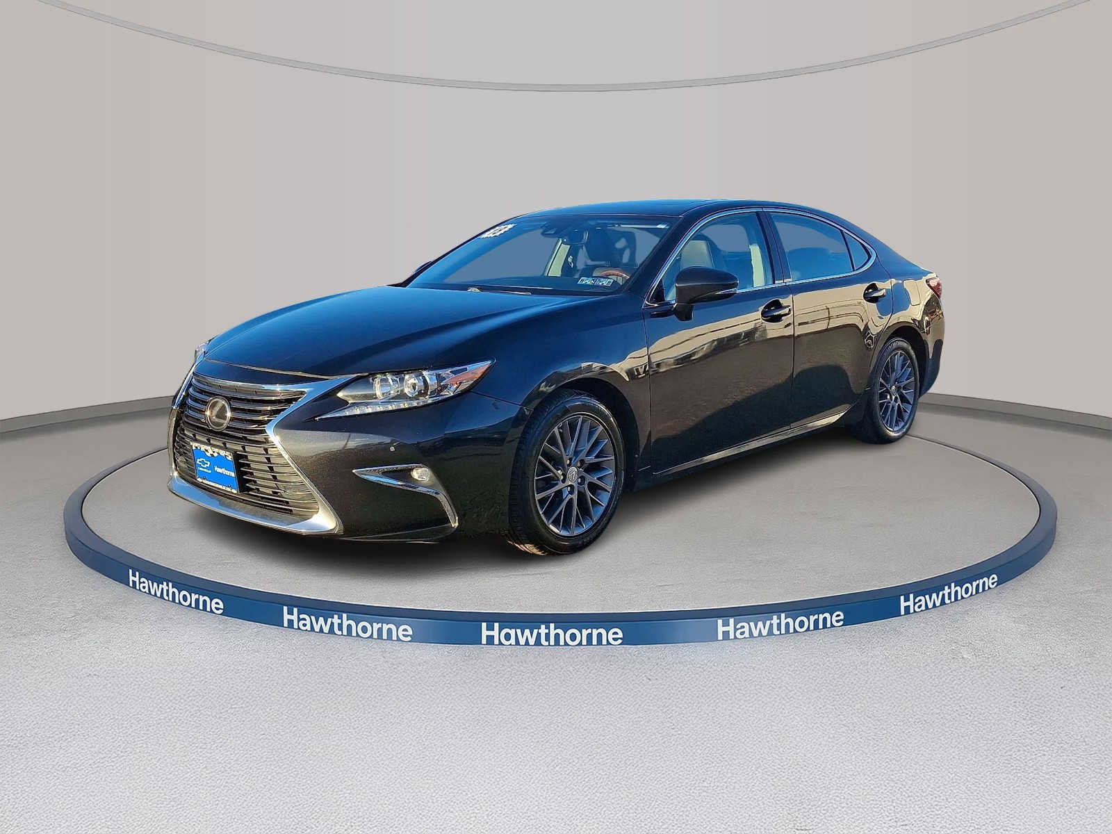 Used 2018 Lexus ES 350 w/ Ultra Luxury Package image 3