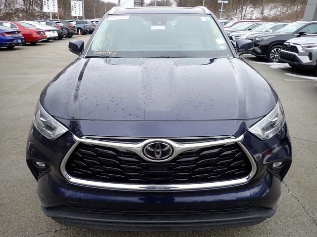 Certified 2022 Toyota Highlander Limited image 8