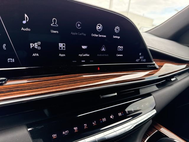 Used 2023 Cadillac Escalade ESV Premium Luxury AWD/4WD image 18