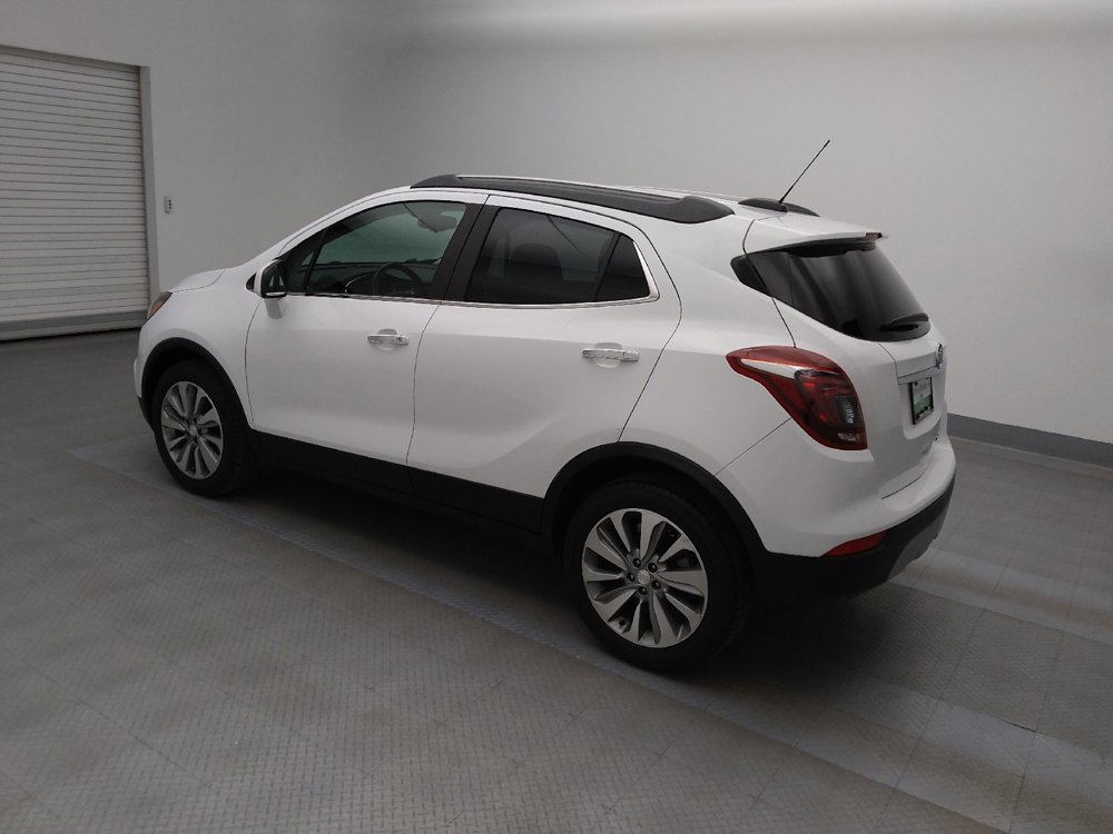 Used 2020 Buick Encore Preferred image 3