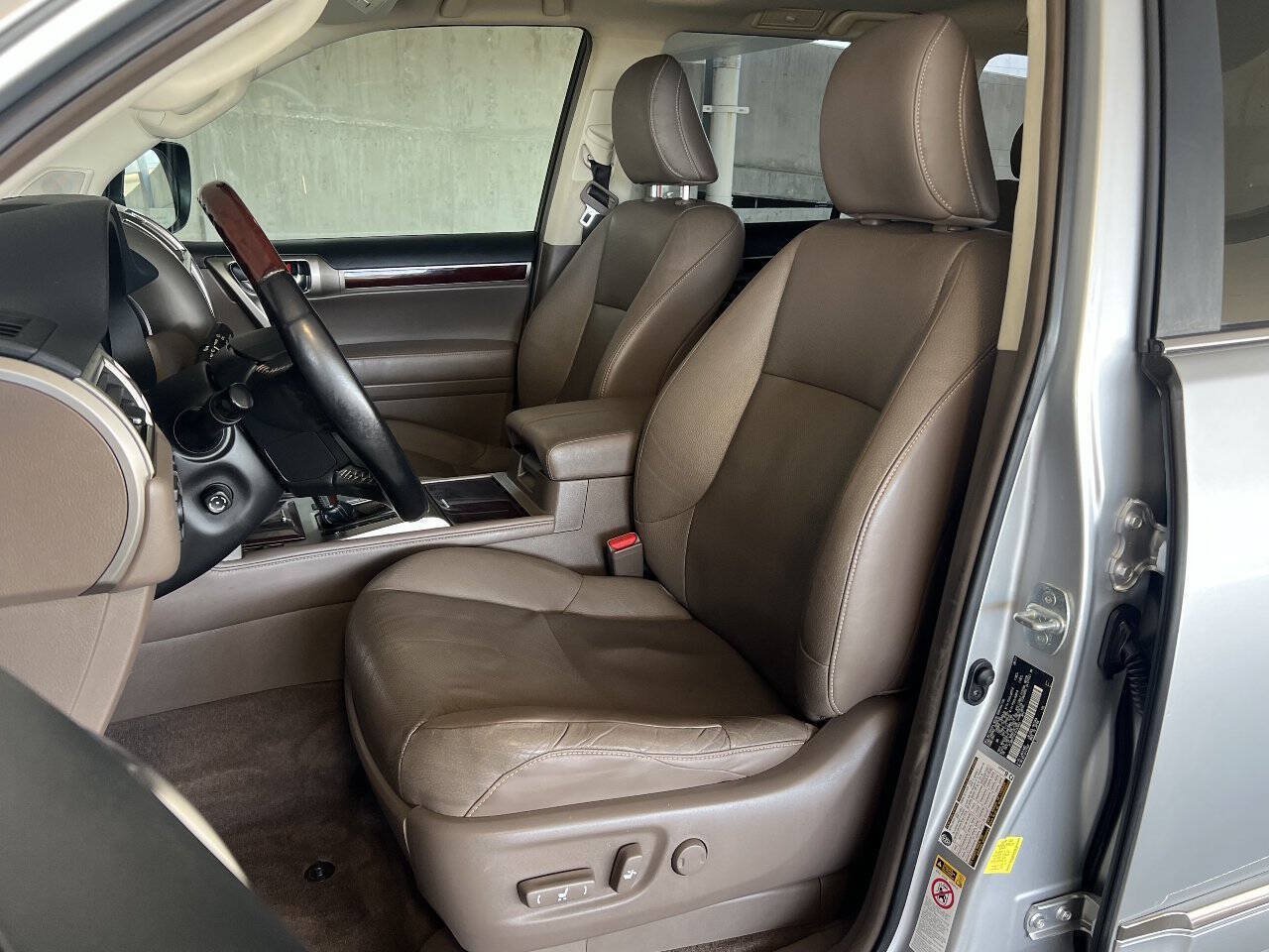 Used 2018 Lexus GX 460 Premium w/ Premium Package AWD/4WD image 17
