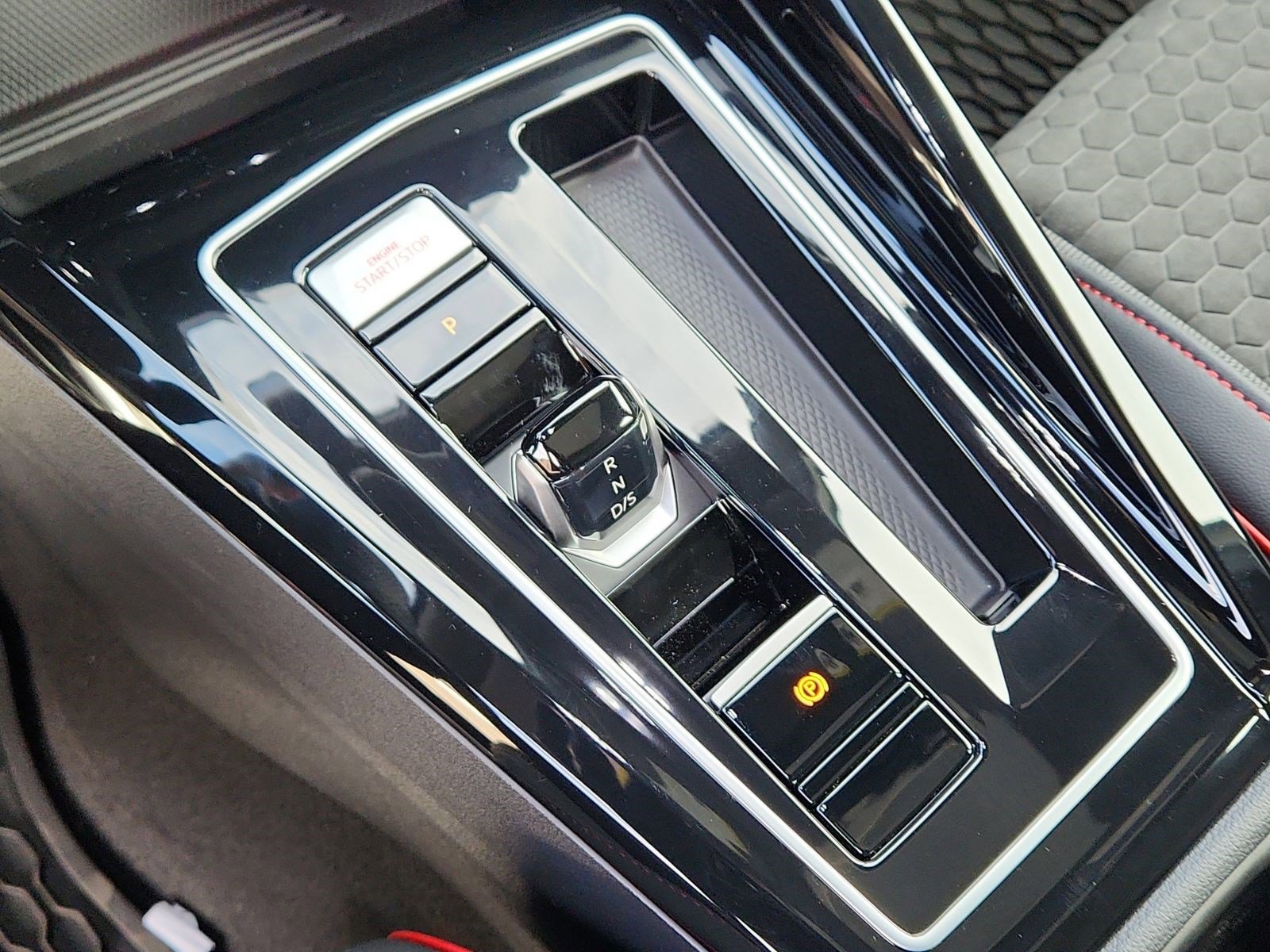 New 2026 Volkswagen Golf SE image 27