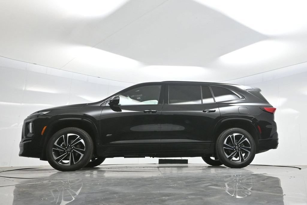 Used 2025 Buick Enclave Sport Touring FWD image 24