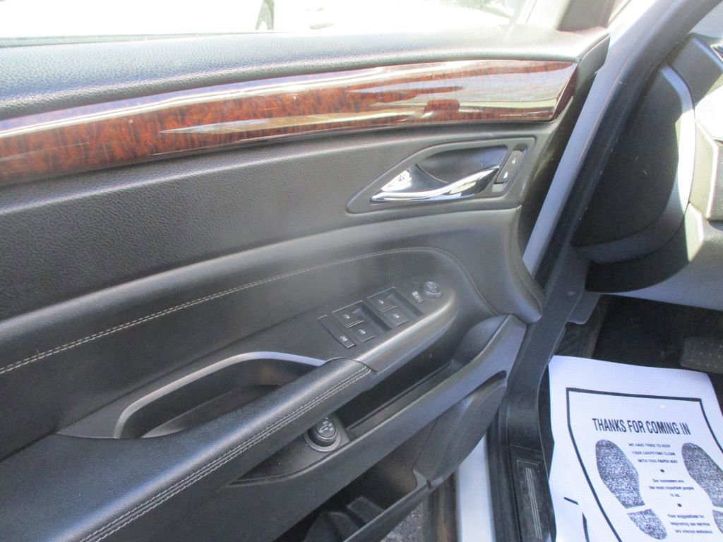 Used 2012 Cadillac SRX Luxury image 10