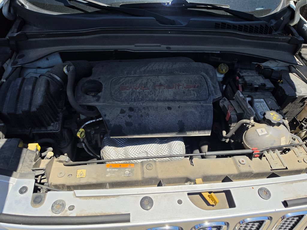 Used 2015 Jeep Renegade Limited AWD/4WD image 9