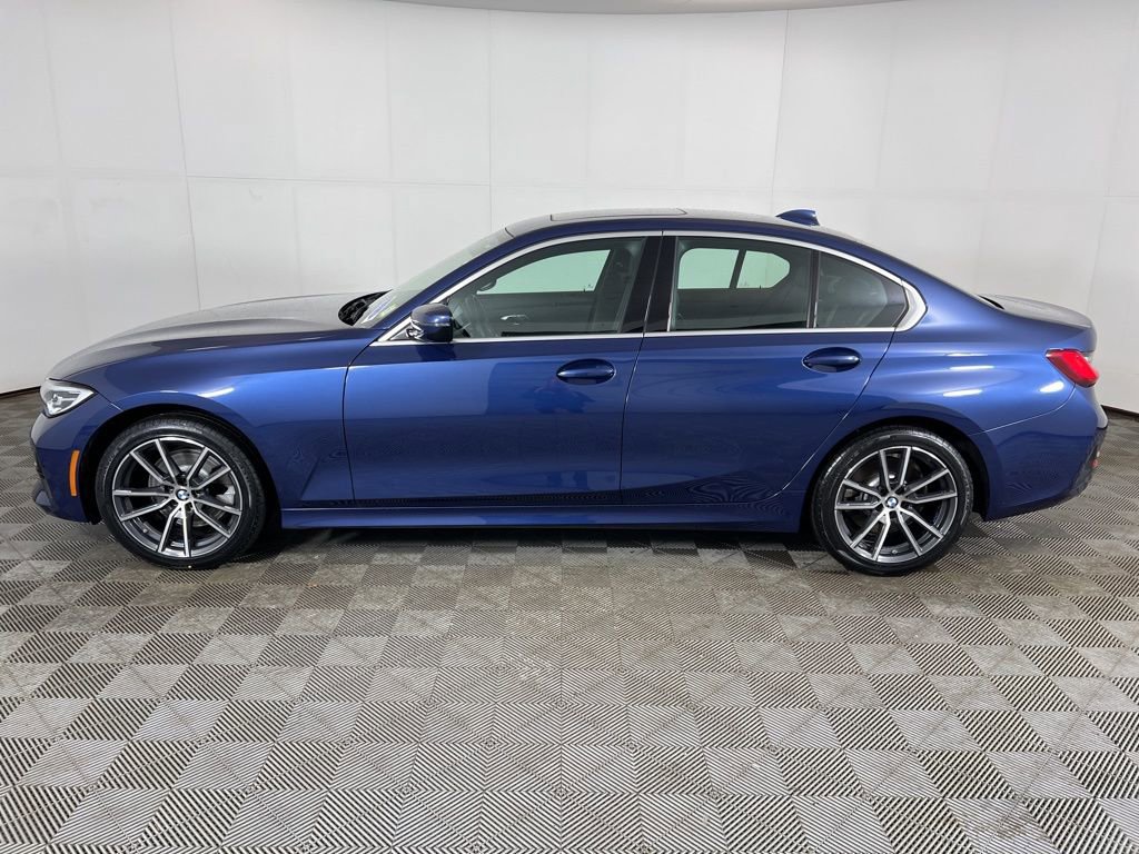 Used 2021 BMW 330i xDrive Sedan w/ Premium Package image 8
