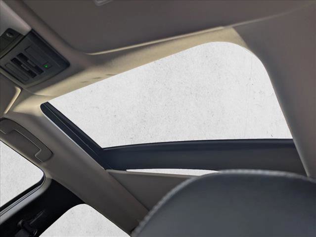 Used 2024 Mitsubishi Outlander 4WD Plug-In Hybrid image 16