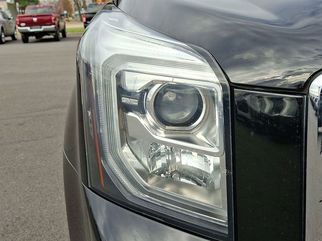 Used 2019 GMC Yukon Denali w/ Denali Ultimate Package image 9