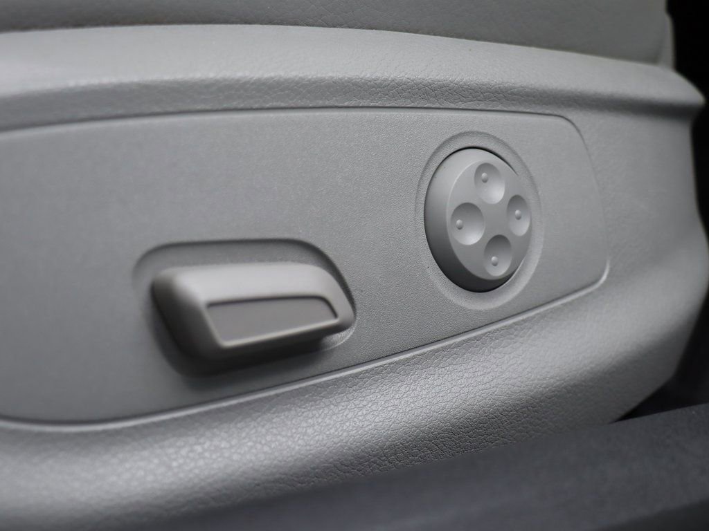 Used 2018 Audi A3 2.0T Premium Plus image 31