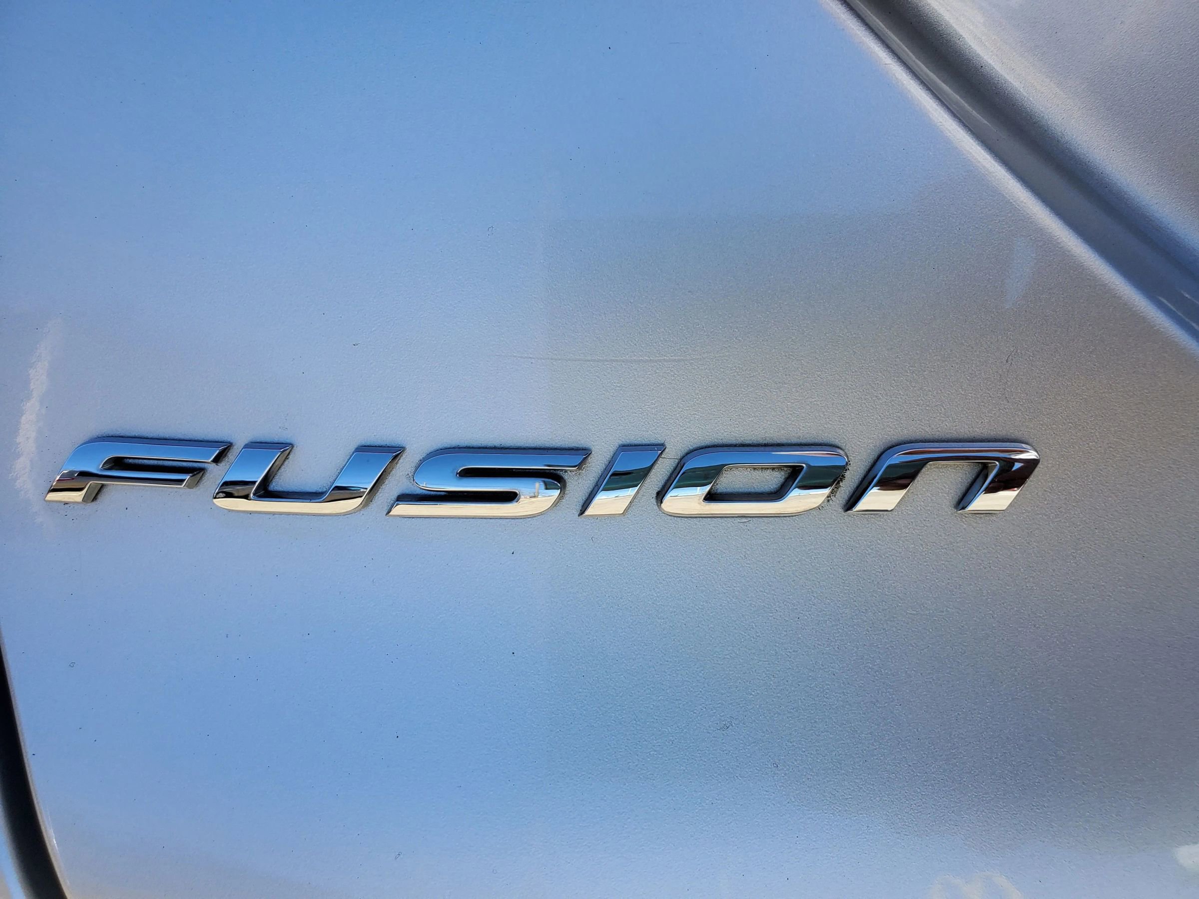 Used 2017 Ford Fusion SE w/ Equipment Group 201A image 9