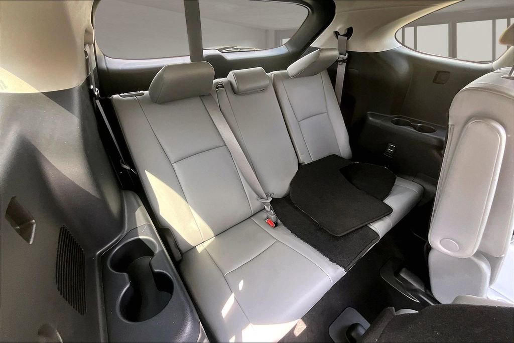 Used 2023 Toyota Highlander XLE image 25