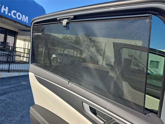 New 2026 Volkswagen Atlas Cross Sport SEL Premium R-Line image 10