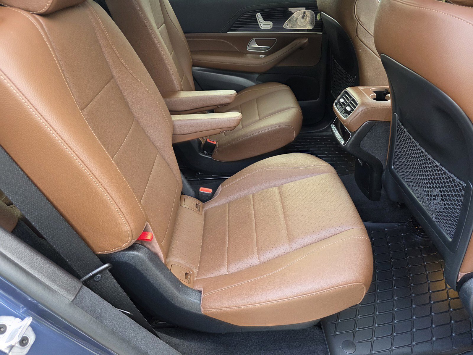 Used 2024 Mercedes-Benz GLS 450 4MATIC image 5