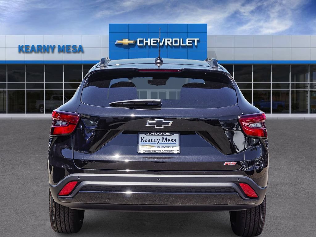 New 2026 Chevrolet Trax RS w/ Driver Confidence Package FWD image 5