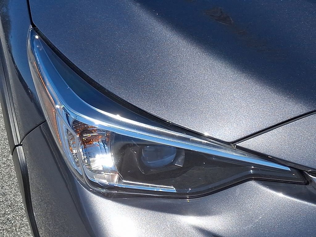 Certified 2024 Subaru Crosstrek 2.0i Premium image 10