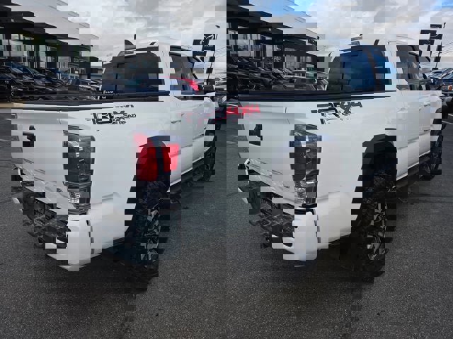 Used 2021 Toyota Tacoma TRD Off-Road w/ Technology Package image 5