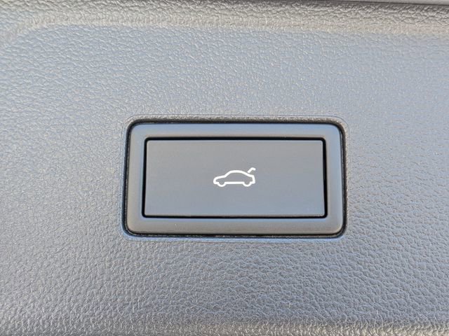 New 2026 Volkswagen Atlas SEL Premium R-Line image 13