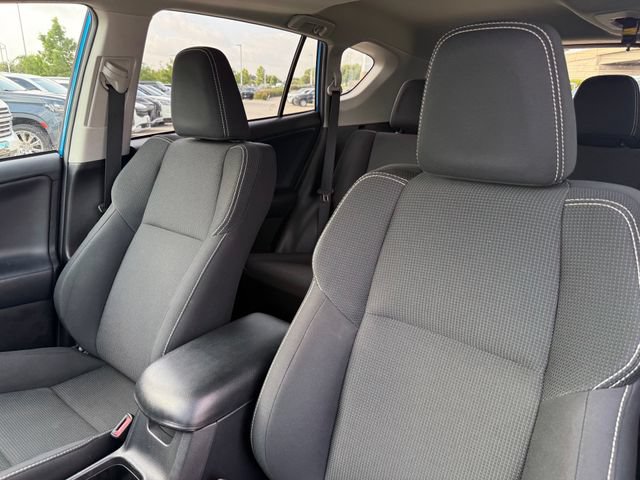 Used 2018 Toyota RAV4 XLE w/ Plus Extra Value Package FWD image 10