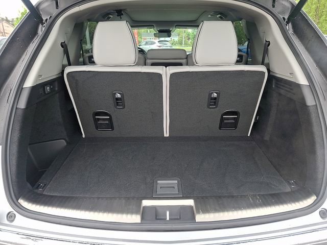 Certified 2026 Acura MDX w/ Advance Package AWD/4WD image 35